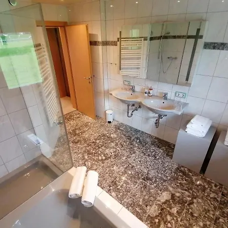 Ferienwohnungen Strass Im Zillertal